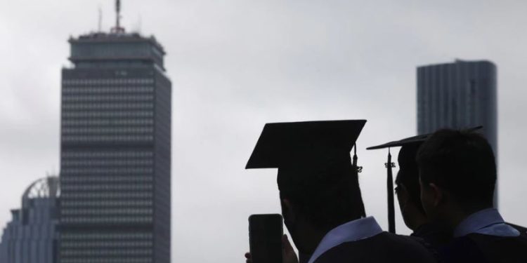 U.S. appeals court rejects Biden’s bid to revive student debt plan